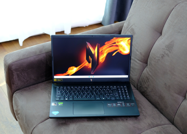 Laptop Acer Nitro V 15 ProPanel ANV15