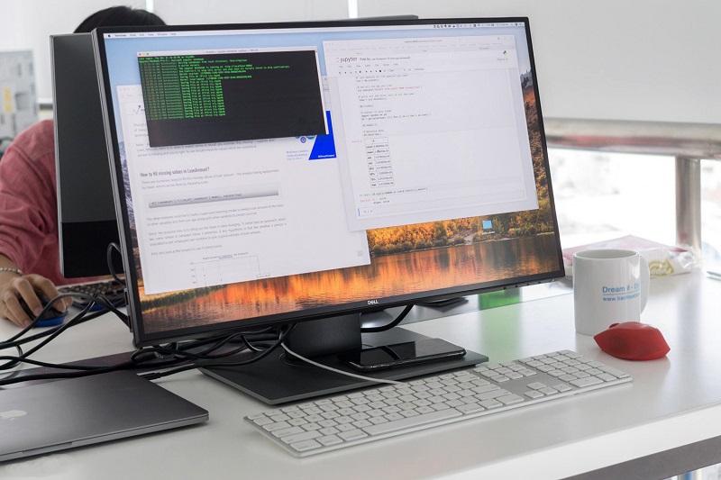 Bộ máy tính sinh viên