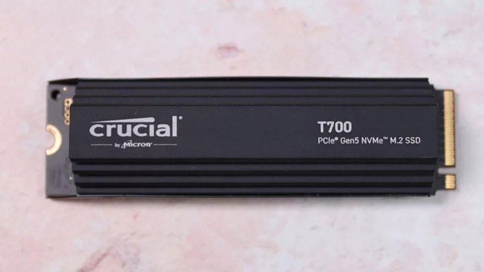 Crucial t700
