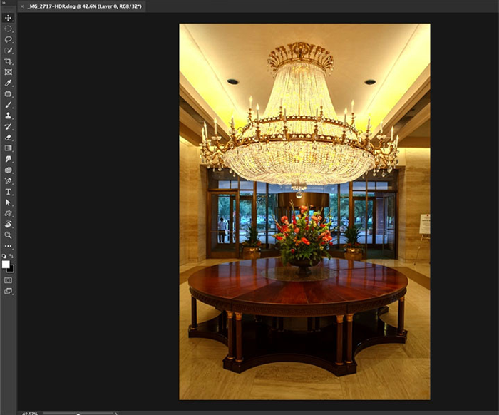 Dựa vào Camare Raw sẽ ở chế độ HDR