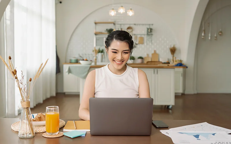 Làm việc tại nhà