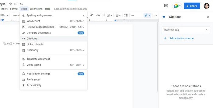Mở thanh bên trích dẫn để bắt đầu tạo danh sách trích dẫn